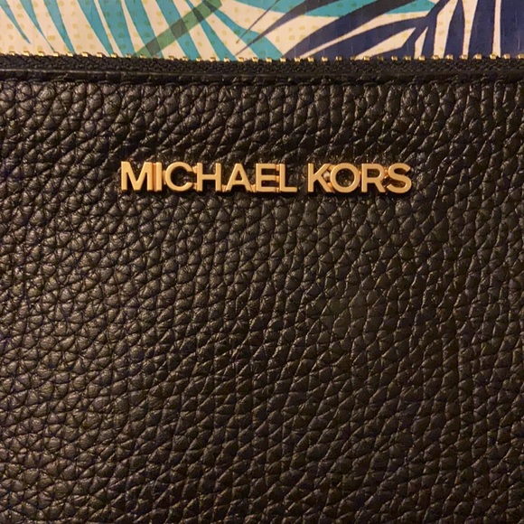 Michael Kors Jet Set Large Clutch Wristlet Leather Black Zipper Wallet Bag NWT - Picture 3 of 10